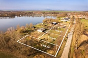 Prodej stavebního pozemku o rozloze 1513 m2 v obci Dívčice, cena 2999000 CZK / objekt, nabízí Realvize - realitní kancelář